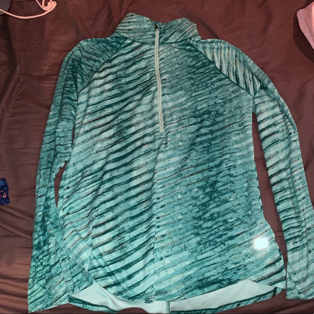 Running long sleeve